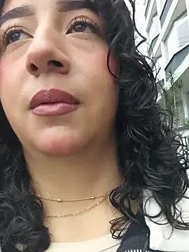 bella swwan  online show from 05.02.26
