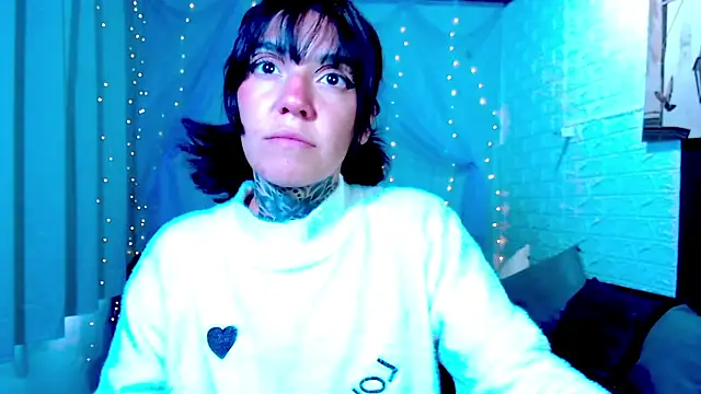 Snapshot of LannieGonzales chatting on 03.31.26 LannieGonzales online show from 03.31.26