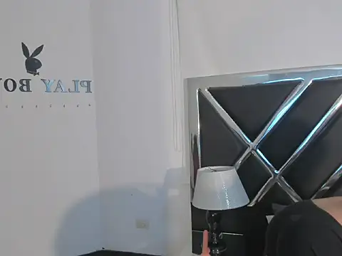 MiikeOthon online show from 05.12.26