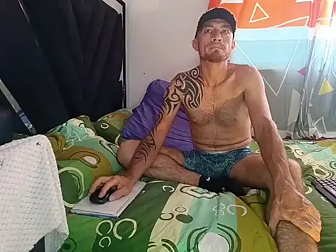 Snapshot of latinmxsex chatting on 04.02.26 latinmxsex online show from 04.02.26