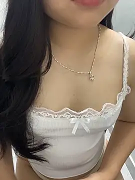 Rosecute11 online show from 04.24.26
