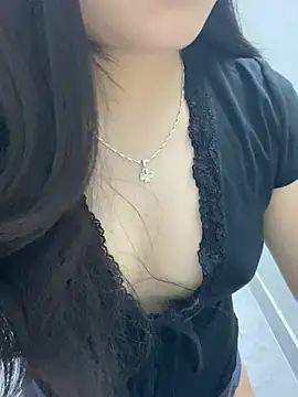 Rosecute11 online show from 04.26.26