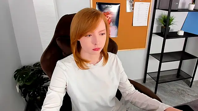 CherryCrushLove online show from 04.29.26