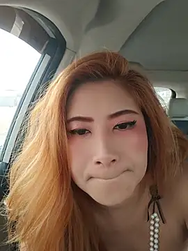 Snapshot of XRasee chatting on 04.14.26 XRasee online show from 04.14.26