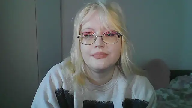 Snapshot of Elayne_Sweet chatting on 04.12.26 Elayne Sweet online show from 04.12.26