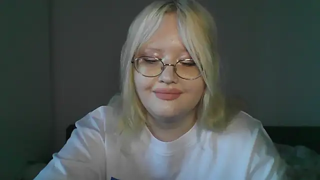 Snapshot of Elayne_Sweet chatting on 04.30.26 Elayne Sweet online show from 04.30.26