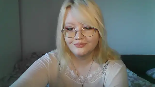 Snapshot of Elayne_Sweet chatting on 05.06.26 Elayne Sweet online show from 05.06.26