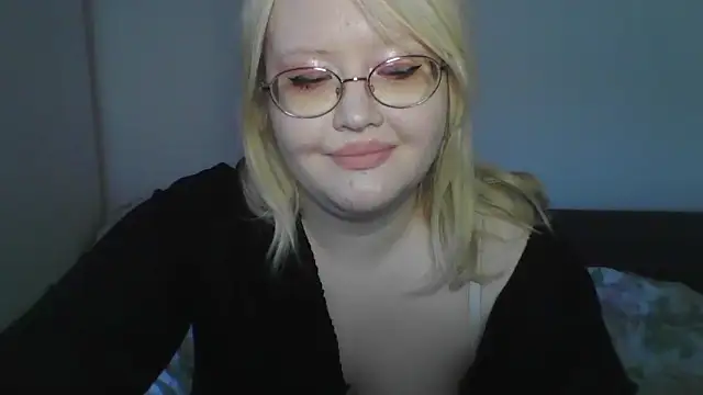 Snapshot of Elayne_Sweet chatting on 05.08.26 Elayne Sweet online show from 05.08.26