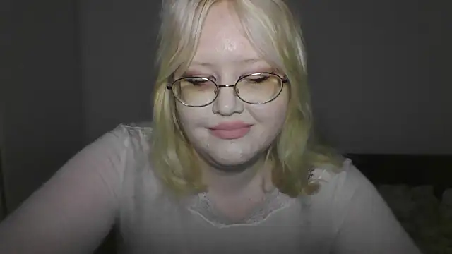 Snapshot of Elayne_Sweet chatting on 05.17.26 Elayne Sweet online show from 05.17.26