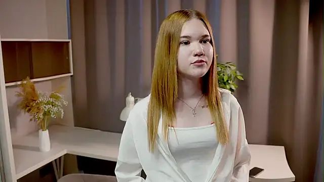 Snapshot of DawnByard chatting on 04.01.26 DawnByard online show from 04.01.26