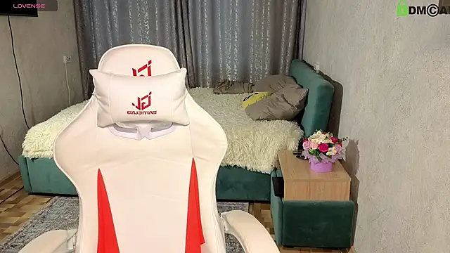 Tanita Moon 007 online show from 06.30.26