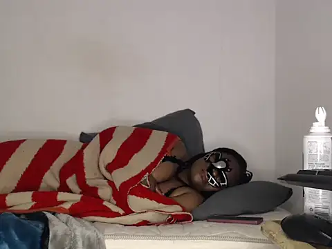 Snapshot of Lady_Dianaxx chatting on 04.15.26 Lady Dianaxx online show from 04.15.26