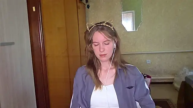 DonnaKuc online show from 05.04.26