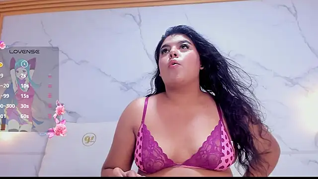 dakota tucci online show from 04.08.26