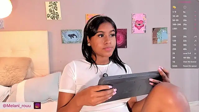 Melaniaa Roussee online show from 04.22.26