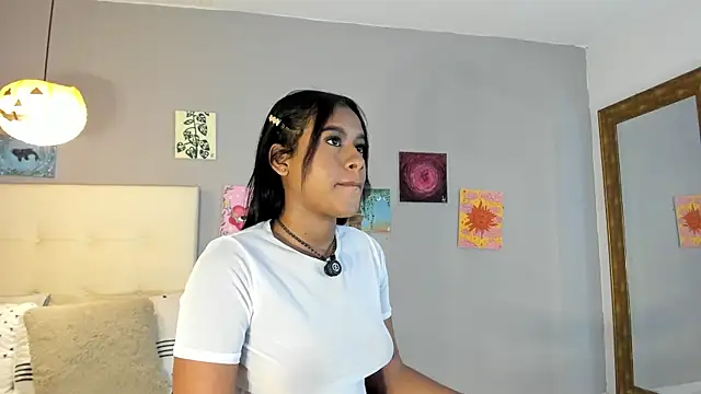 Melaniaa Roussee online show from 07.06.26