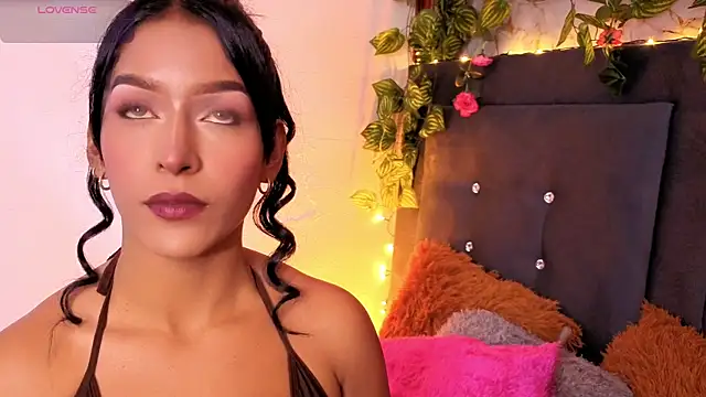 Snapshot of Alisse_Storm chatting on 04.09.26 Alisse Storm online show from 04.09.26