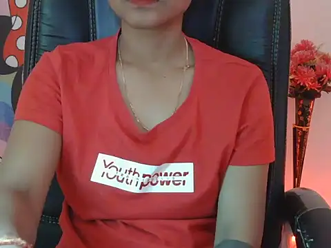 pari darling online show from 04.16.26