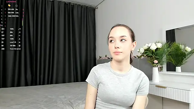 RoyceKintzel online show from 04.25.26