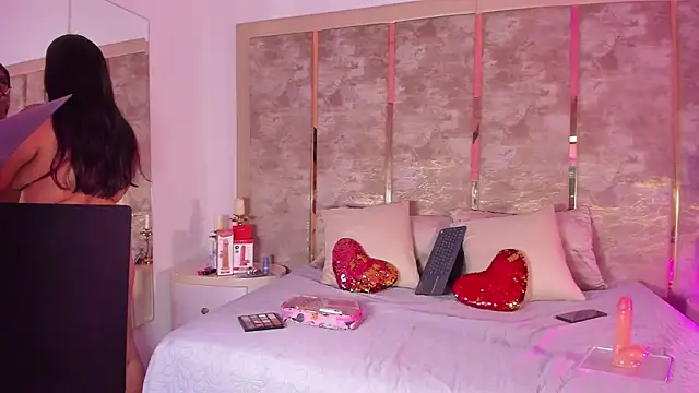 BellaWilliams  online show from 05.14.26