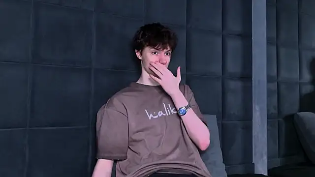 EdwardHogan online show from 04.07.26