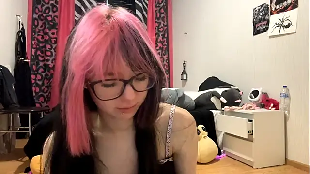 Snapshot of WifeAileen chatting on 05.02.26 WifeAileen online show from 05.02.26