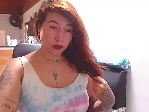 Antonia Ferri online show from 04.05.26