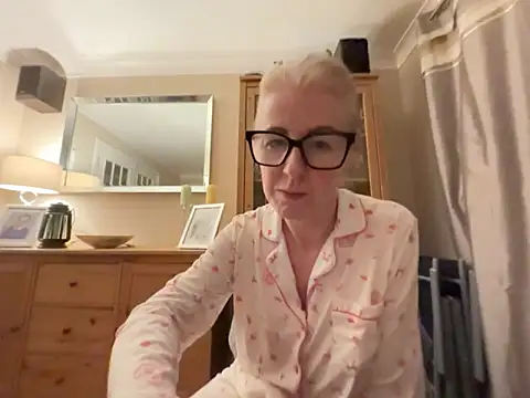 Laylaskyexx online show from 05.19.26
