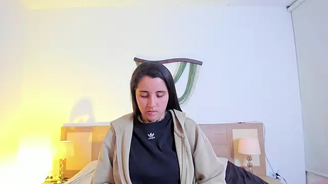 Elisa n Emma online show from 04.21.26