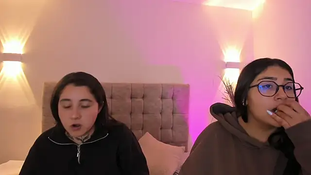 Elisa n Emma online show from 05.16.26