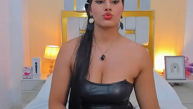 Alara Keyy online show from 05.17.26