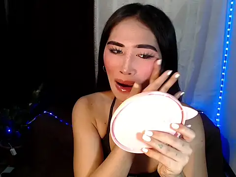 Snapshot of urasiankylie chatting on 06.09.26 urasiankylie online show from 06.09.26