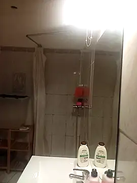 Snapshot of Lolaa92i chatting on 04.12.26 Lolaa92i online show from 04.12.26