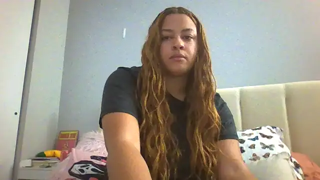 Snapshot of madzbailey chatting on 04.21.26 madzbailey online show from 04.21.26
