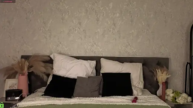 Sinful-Kittyyy online show from 04.30.26