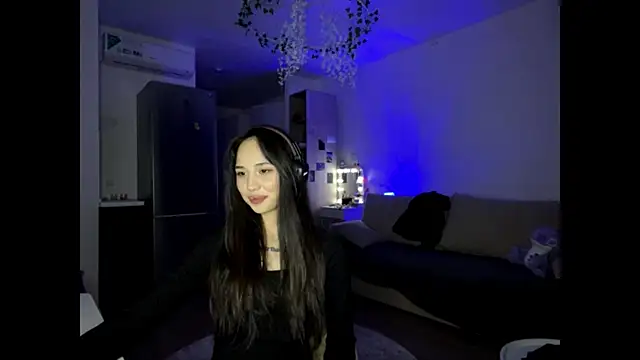 Elizabetswan online show from 04.16.26