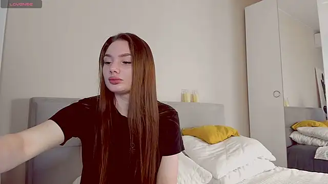 Aphrodite Portman online show from 05.03.26