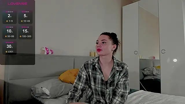 Aphrodite Portman online show from 05.26.26