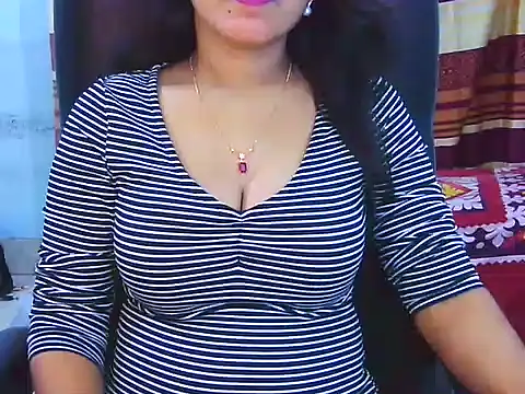 Noor Zarin online show from 04.19.26