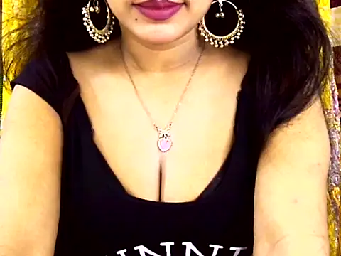 Noor Zarin online show from 04.25.26