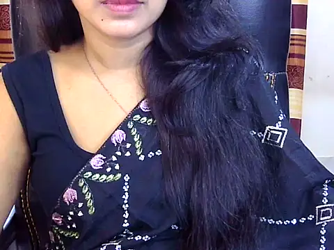 Noor Zarin online show from 04.28.26