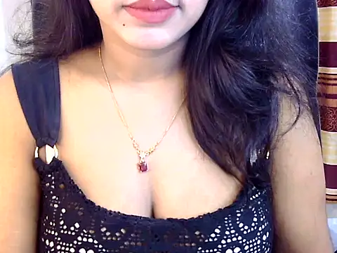 Noor Zarin online show from 05.04.26
