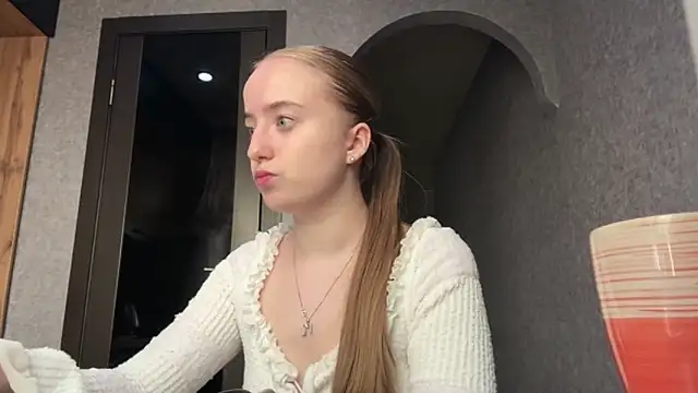SabinaHaggen online show from 04.29.26