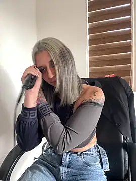 Isabella varella- online show from 05.14.26