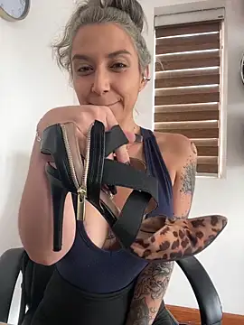 Isabella varella- online show from 05.26.26