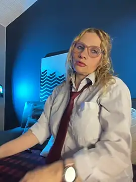 EvangelineLove  online show from 04.21.26