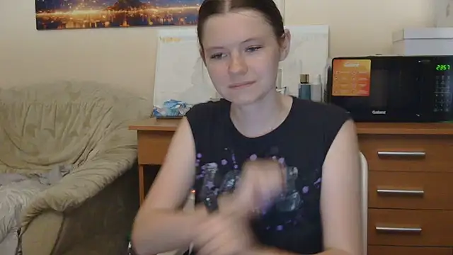 Snapshot of JessicaHolland1 chatting on 06.23.26 JessicaHolland1 online show from 06.23.26
