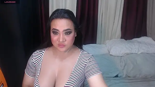 Freya Goddess online show from 04.11.26