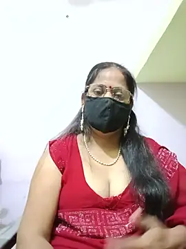 Snapshot of SEEMA_012 chatting on 05.24.26 SEEMA 012 online show from 05.24.26