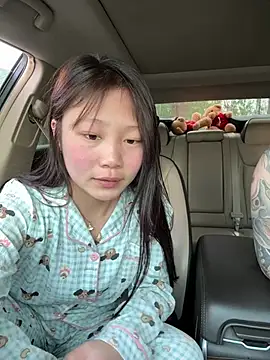 L7D8521 online show from 04.15.26